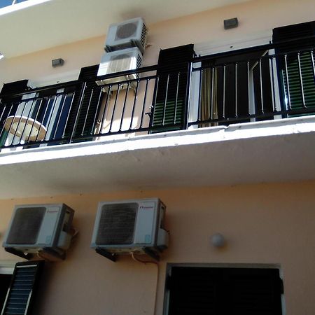 Georgia Beach Apartments Месонги Экстерьер фото